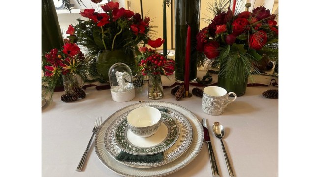 Wedgwood-tabletop-show-holiday-table.jpg